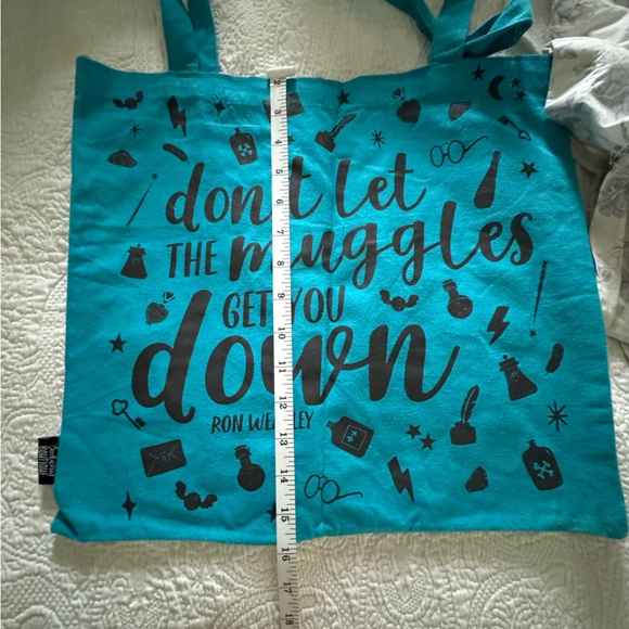 Owlcrate Harry Potter Totebag Don’t Let the Muggles Get You Down - Picture 4 of 4